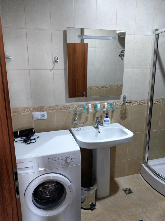 Apartment On Rustaveli 17 巴统 外观 照片